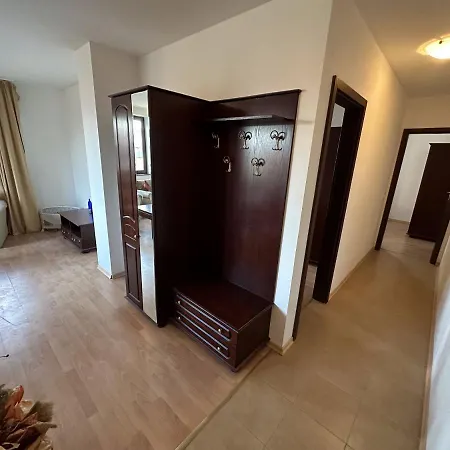 2 Bedroom Mountain View Apartament