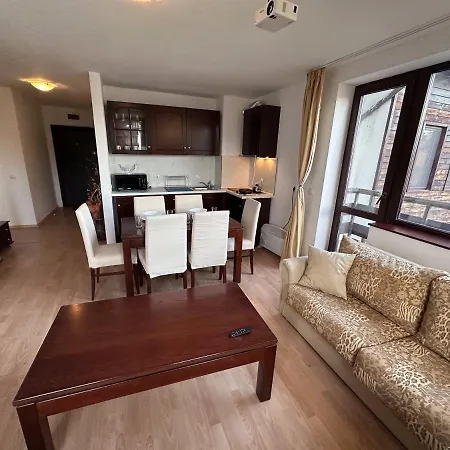 2 Bedroom Mountain View *